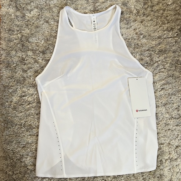 Lightweight Stretch Run Tank - Picture 7 of 11